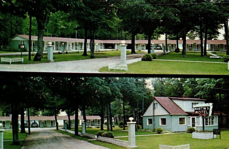 Martin's Motel & Cottages (Matthews Motel)